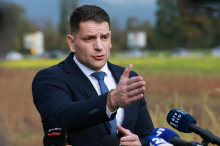 Stevanović: Ne vem, česa me obtožujete. Župan Kranja trdi, da ni obljubil nobene lokacije.