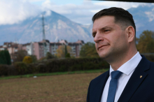 Bervar Sternad: 